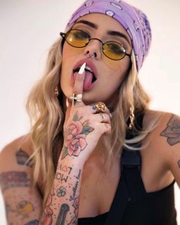 Karımı başka biriyle boşalırken görmek istedim