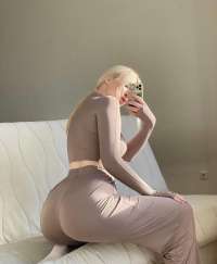 Beren Eve Otele Gelen Bayan. Yerim yok