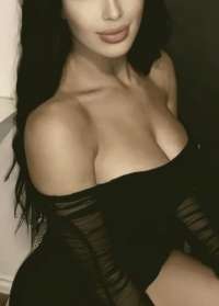 Eğlenmeyi seven escort Saşa