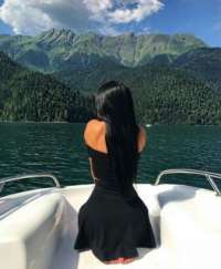 En güzel escort Nia