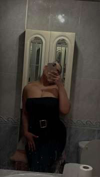 Esmer Mersin bayan Amira