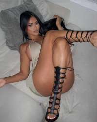 Eve Otele Gelen Fantazi Yapan Tuana