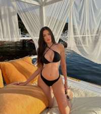 Hazza düşkün bayan Almira