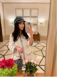 Kendi evinde seks yapan Buse