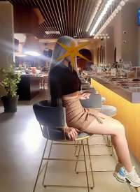 Mersin bayan Sibel. Apart ve otele geliyorum