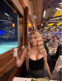 Seksapel VİP escort Canan