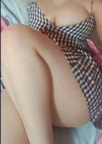 Sevgili beylerin arzularına karşılık veren Sedef