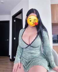 Sevişmenin tadını çıkaran Burcu