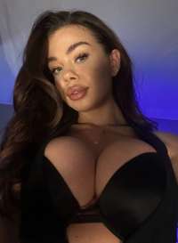 Sıcak bir escort kadın Rojda