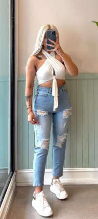 Sihirli bir masaj yapacak Funda