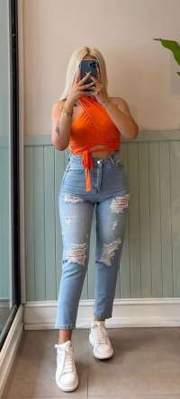 Sihirli bir masaj yapacak Funda