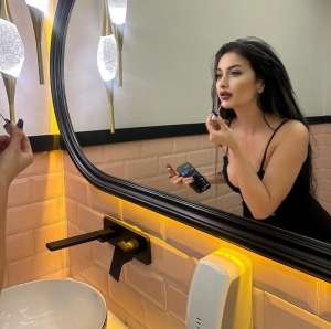 Beyaz tenli seksi escort ALEYNA