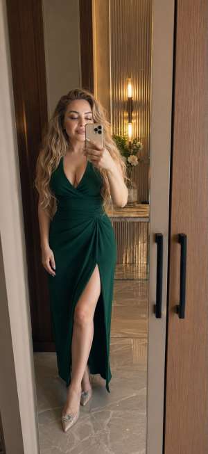 Beyaz tenli seksi VİP escort Ukrayna Afina