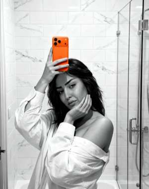 Beyaz tenli seksi VİP escort Ukrayna Afina