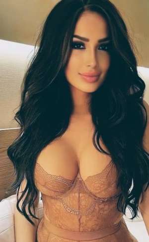 Eğlenmeyi seven escort Saşa