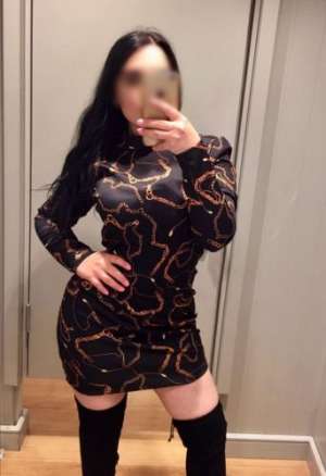 Hazzın Tadı Sohbet Eden Escort Demet