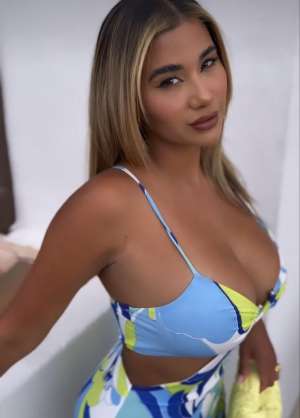 Özgüveni yüksek escort Özbuket