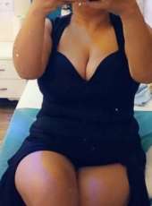 Heyecanı deliler gibi olann Ketrin