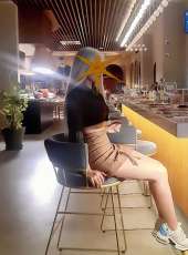 Mersin bayan Sibel. Apart ve otele geliyorum