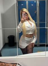 Sarı saçlı escort Sena