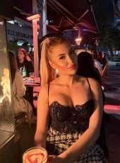 Seksapel VİP escort Canan