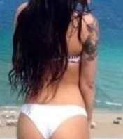 Beyleri kendi gecesine davet eden Asuman