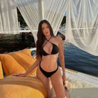 Hazza düşkün bayan Almira