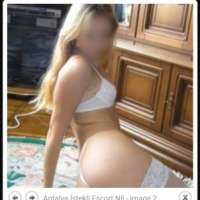 İri göğüsleri olan Elena