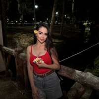 Mezitli'nin en seçkin Bayanı Berna. sadece WhatsApp