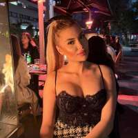Seksapel VİP escort Canan