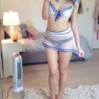 Seksin içerisine girerek Semra