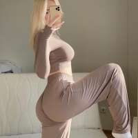 Sizinle her şeye hazır olan Beren